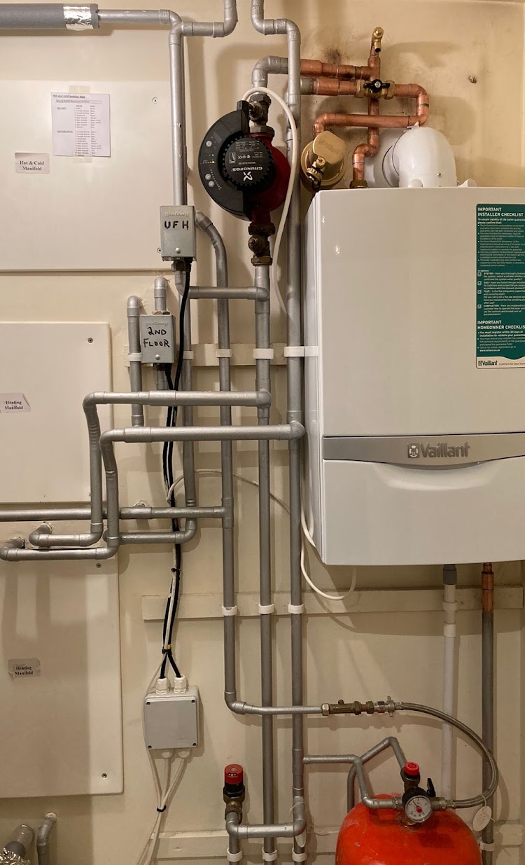 Gas boiler installation by Redleaf Heating